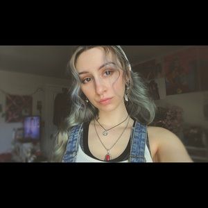 Meet your Posher, Lily